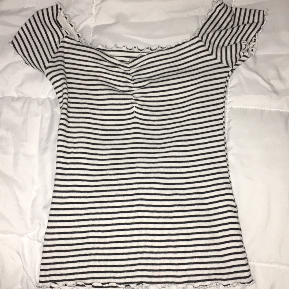 Stripped off the shoulder shirt!